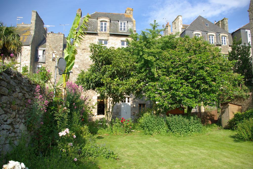 Appartement Des Remparts Dinan Cameră foto